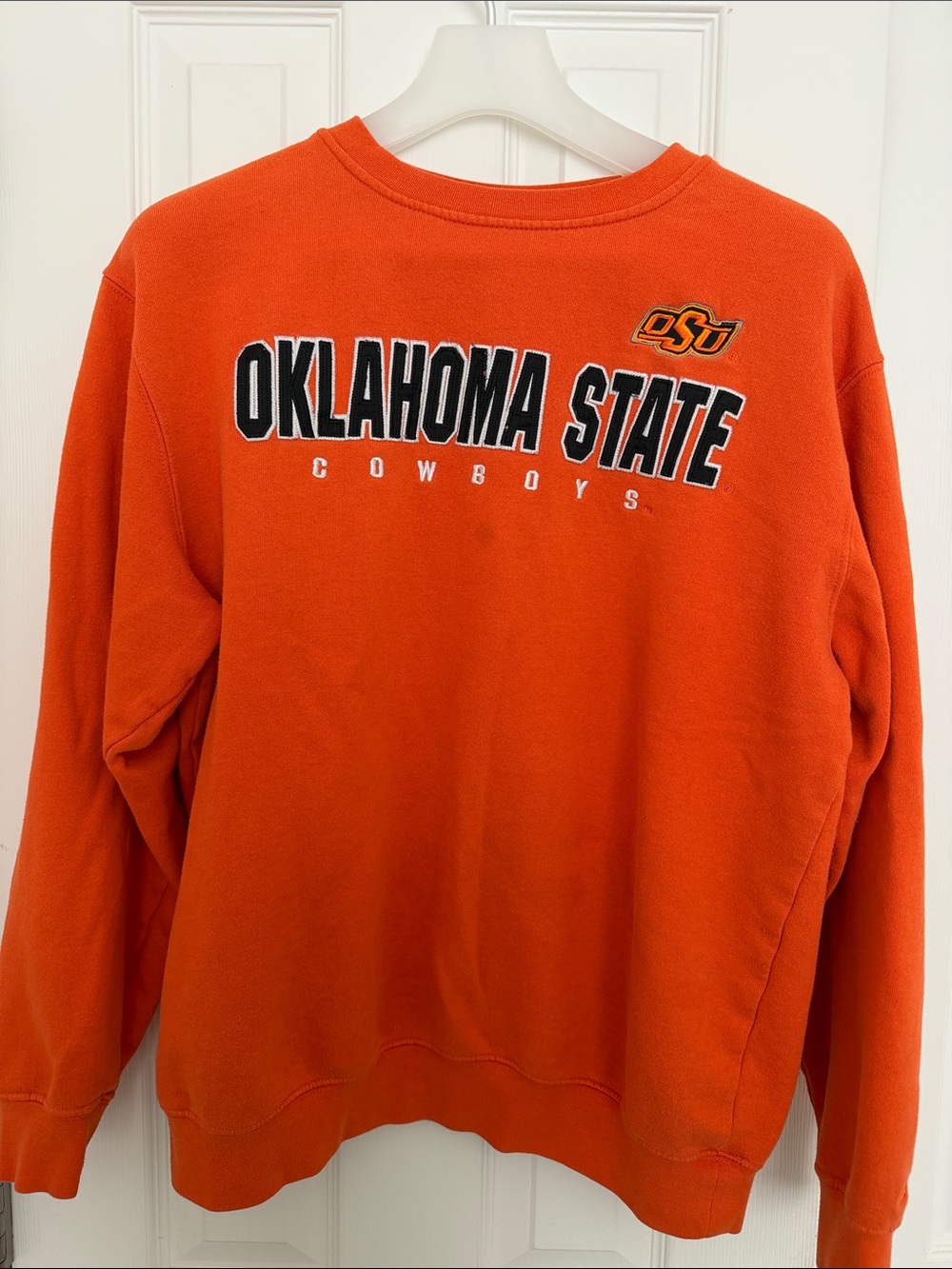 Oklahoma State Orange Crewneck Tee - Team Spirit Casual. Size large